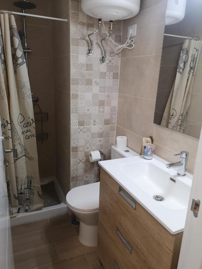 Hostal Mari En La Laguna, Alquiler Habitacion Privada En Hostal, 6 Habitaciones Cerca De La Universidad Y Aeropuerto Norte, 3 Banos Compartidos Σαν Κριστόμπαλ ντε Λα Λαγούνα Εξωτερικό φωτογραφία