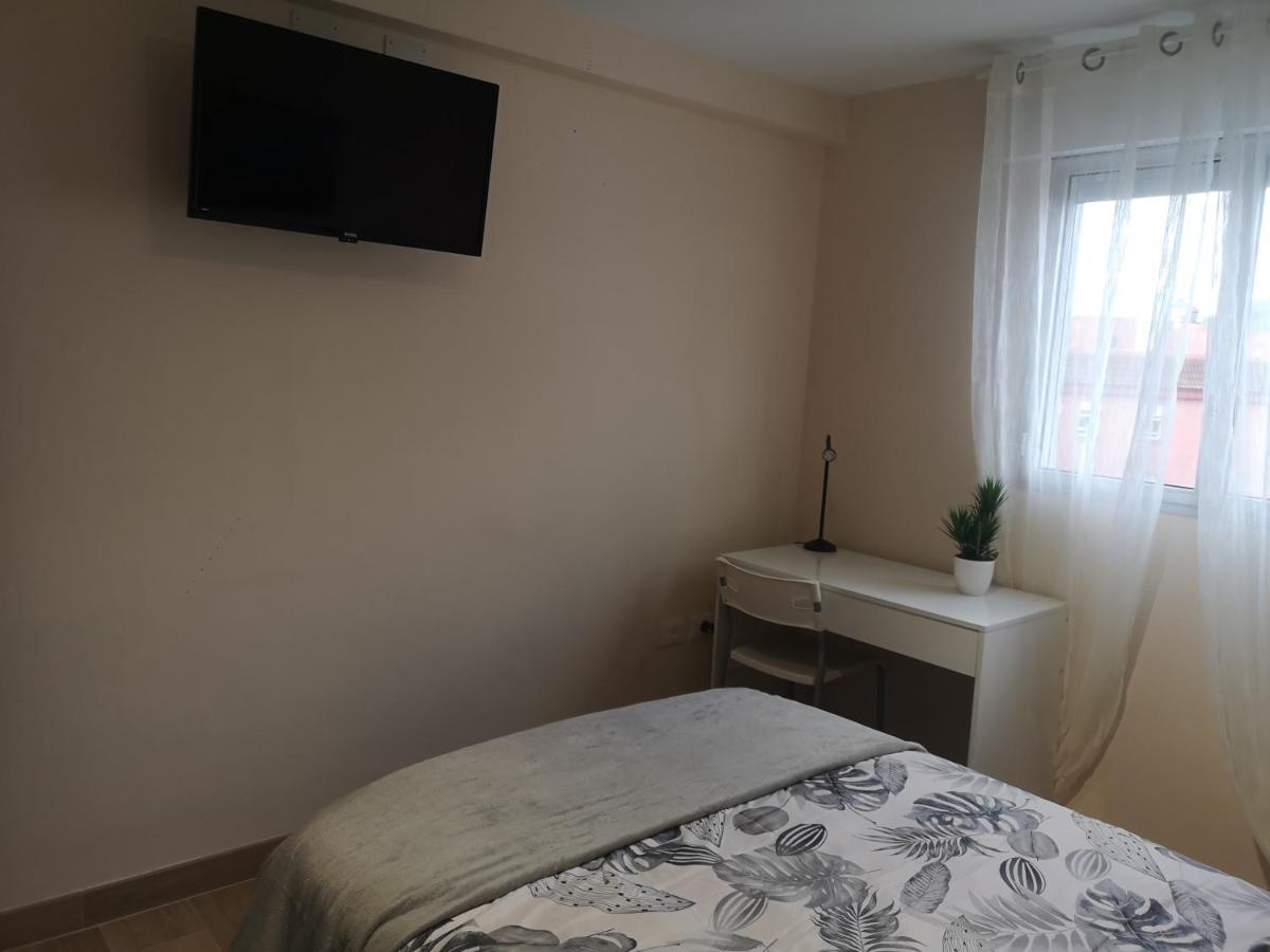 Hostal Mari En La Laguna, Alquiler Habitacion Privada En Hostal, 6 Habitaciones Cerca De La Universidad Y Aeropuerto Norte, 3 Banos Compartidos Σαν Κριστόμπαλ ντε Λα Λαγούνα Εξωτερικό φωτογραφία