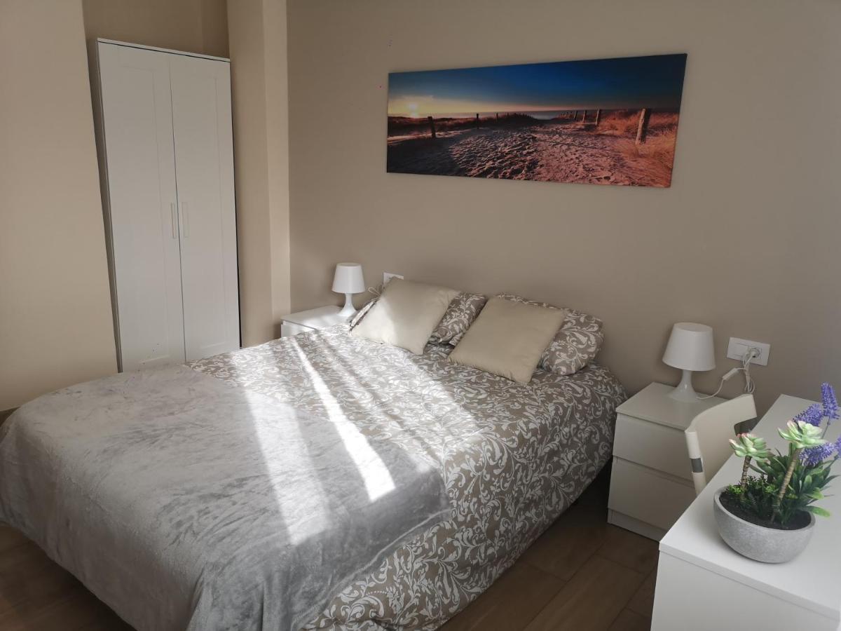 Hostal Mari En La Laguna, Alquiler Habitacion Privada En Hostal, 6 Habitaciones Cerca De La Universidad Y Aeropuerto Norte, 3 Banos Compartidos Σαν Κριστόμπαλ ντε Λα Λαγούνα Εξωτερικό φωτογραφία