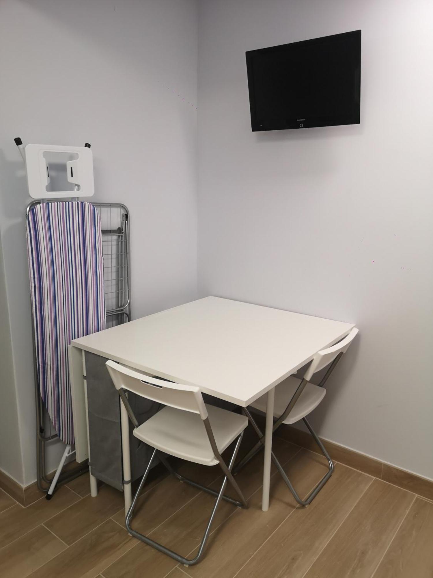 Hostal Mari En La Laguna, Alquiler Habitacion Privada En Hostal, 6 Habitaciones Cerca De La Universidad Y Aeropuerto Norte, 3 Banos Compartidos Σαν Κριστόμπαλ ντε Λα Λαγούνα Εξωτερικό φωτογραφία